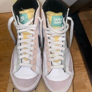 Nike Blazers Mid 77’